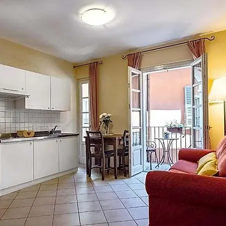 Отель Residenza Dei Fiori Оджеббио