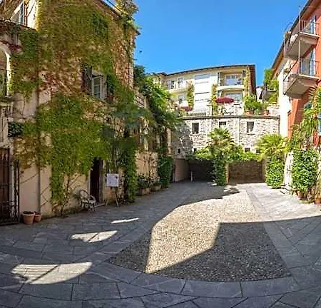 Residenza Dei Fiori 4*