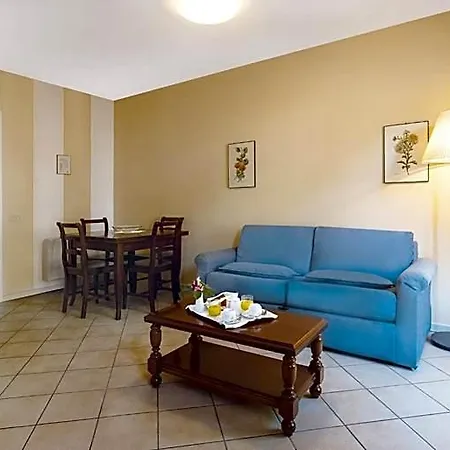 Residenza Dei Fiori 4* Оджеббио