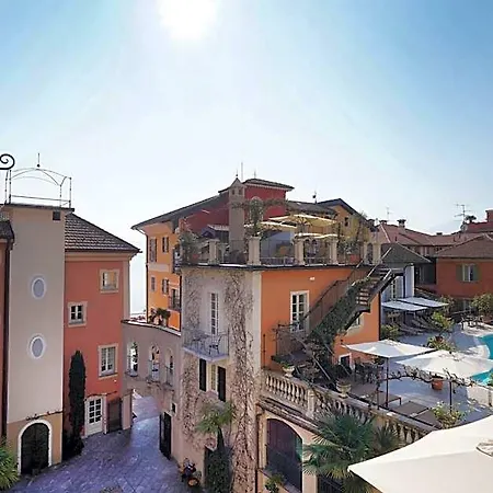 Отель Residenza Dei Fiori Оджеббио